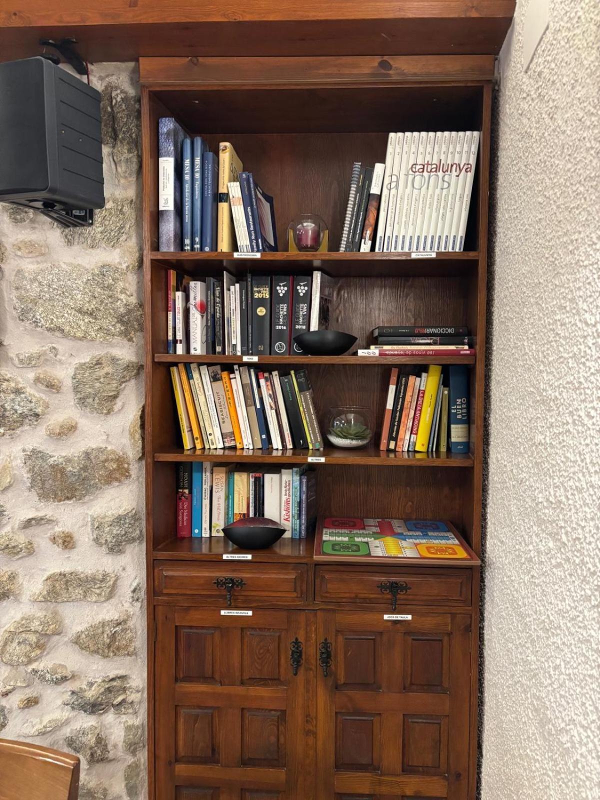 Maçanet de Cabrenys Hotel-Restaurante La Quadra מראה חיצוני תמונה