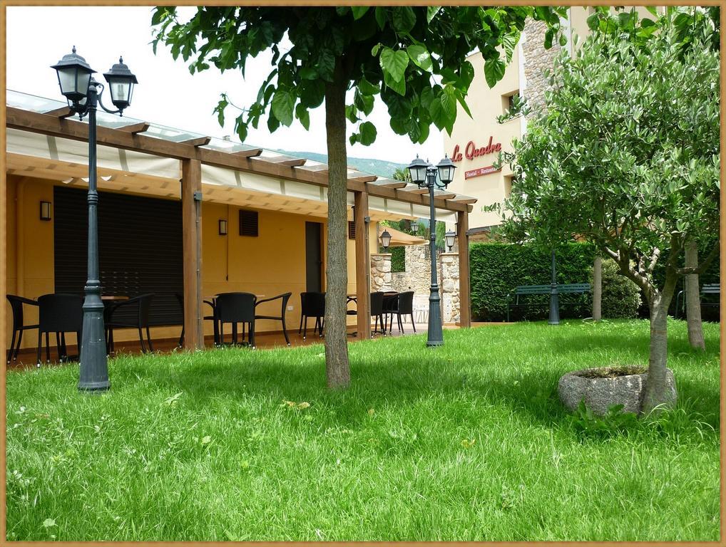 Maçanet de Cabrenys Hotel-Restaurante La Quadra מראה חיצוני תמונה
